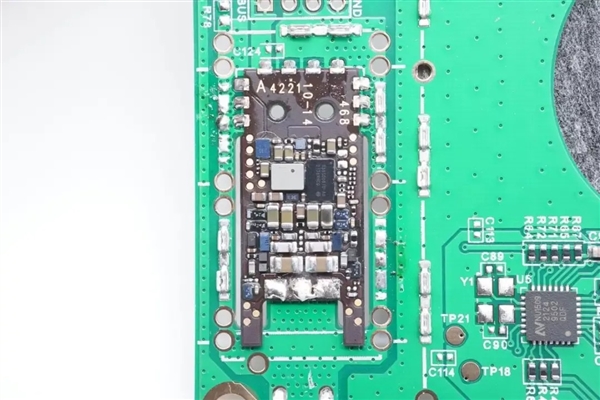 蘋果發(fā)布USB-C接口手表磁吸無線快充模組：降低發(fā)熱、體驗更好